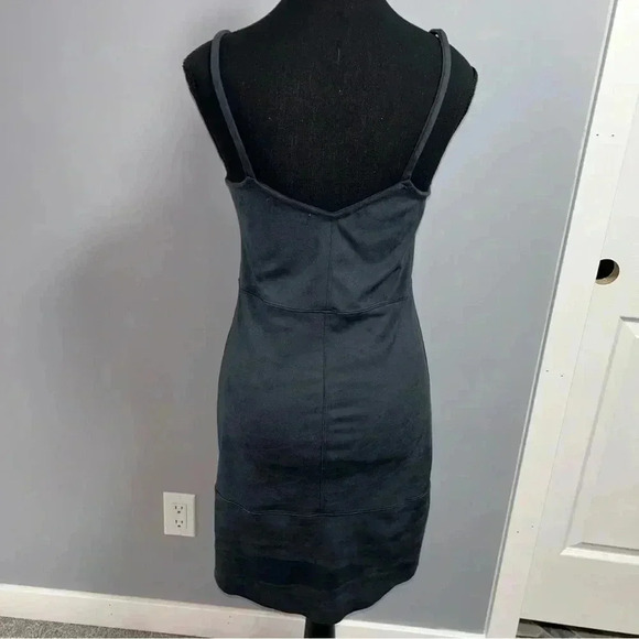 Gentle Fawn Dress - Picture 3 of 6